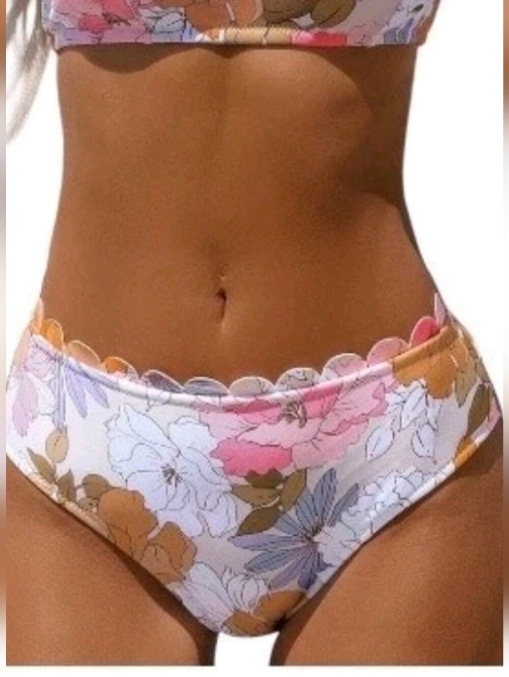 Cupshe White Floral Scallop-Edge Bikini Bottoms